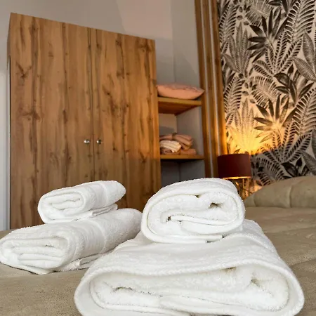 Halicyae Bed & Breakfast *